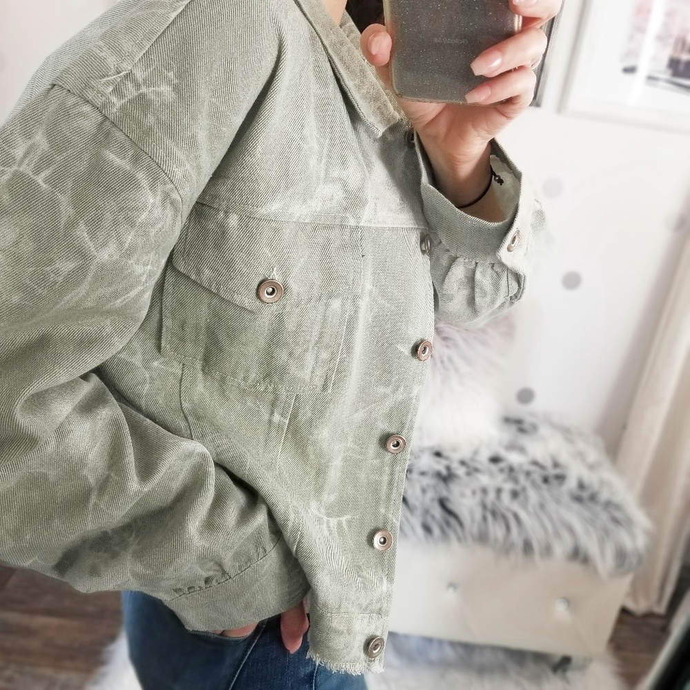 Sage Tie Dye Denim Cropped Jacket Lightweight Fall Button Up Jacket - Picture 8 of 10
